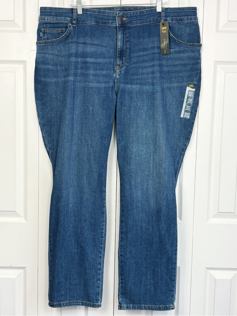 NWT Lee Meridian Wash Blue Denim Mid-Rise Relaxed Straight Leg Jeans 22W